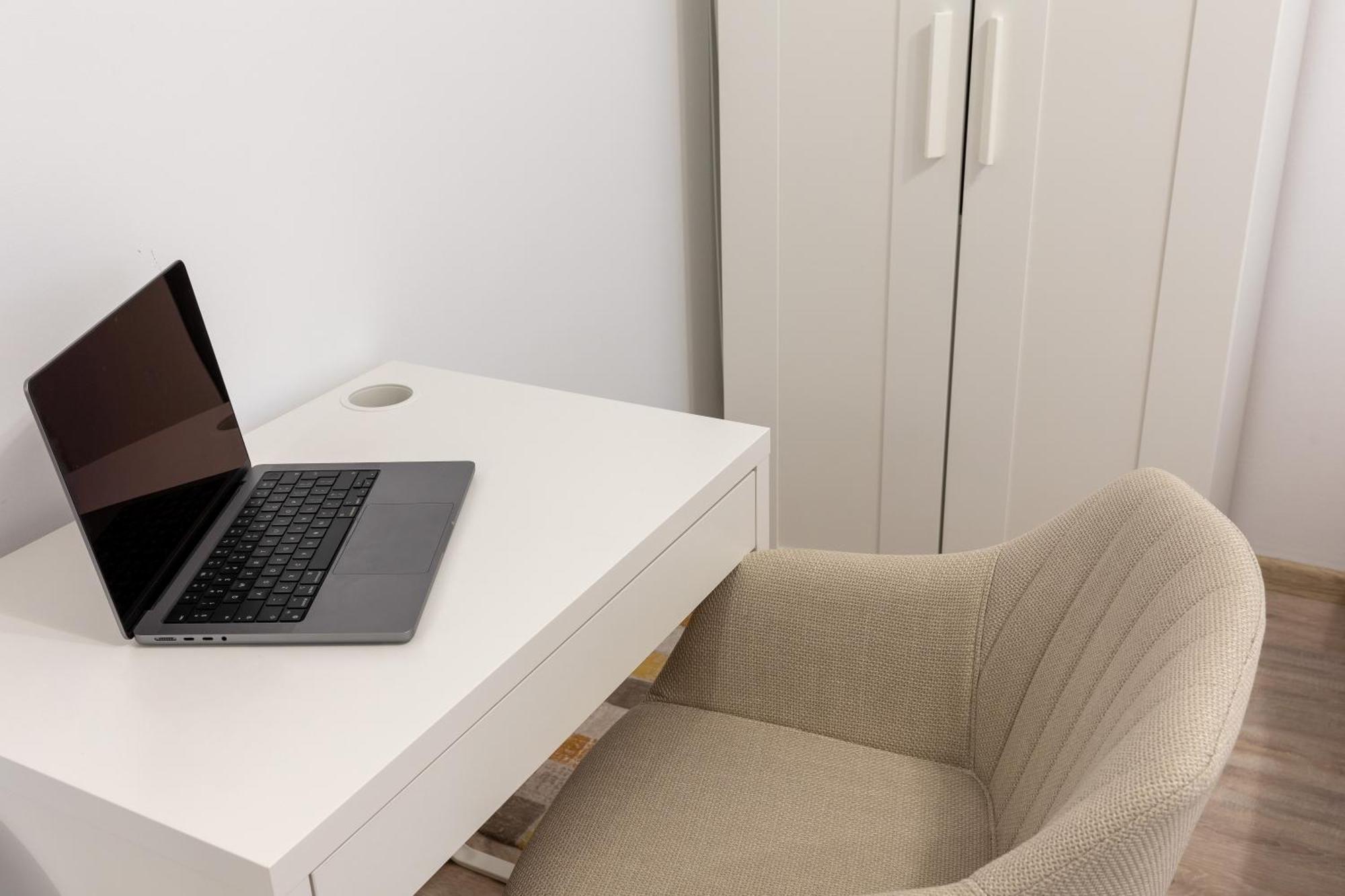 Minerva Studio Craiova Apartman Kültér fotó