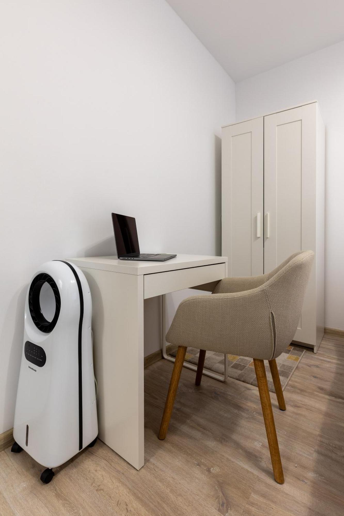 Minerva Studio Craiova Apartman Kültér fotó