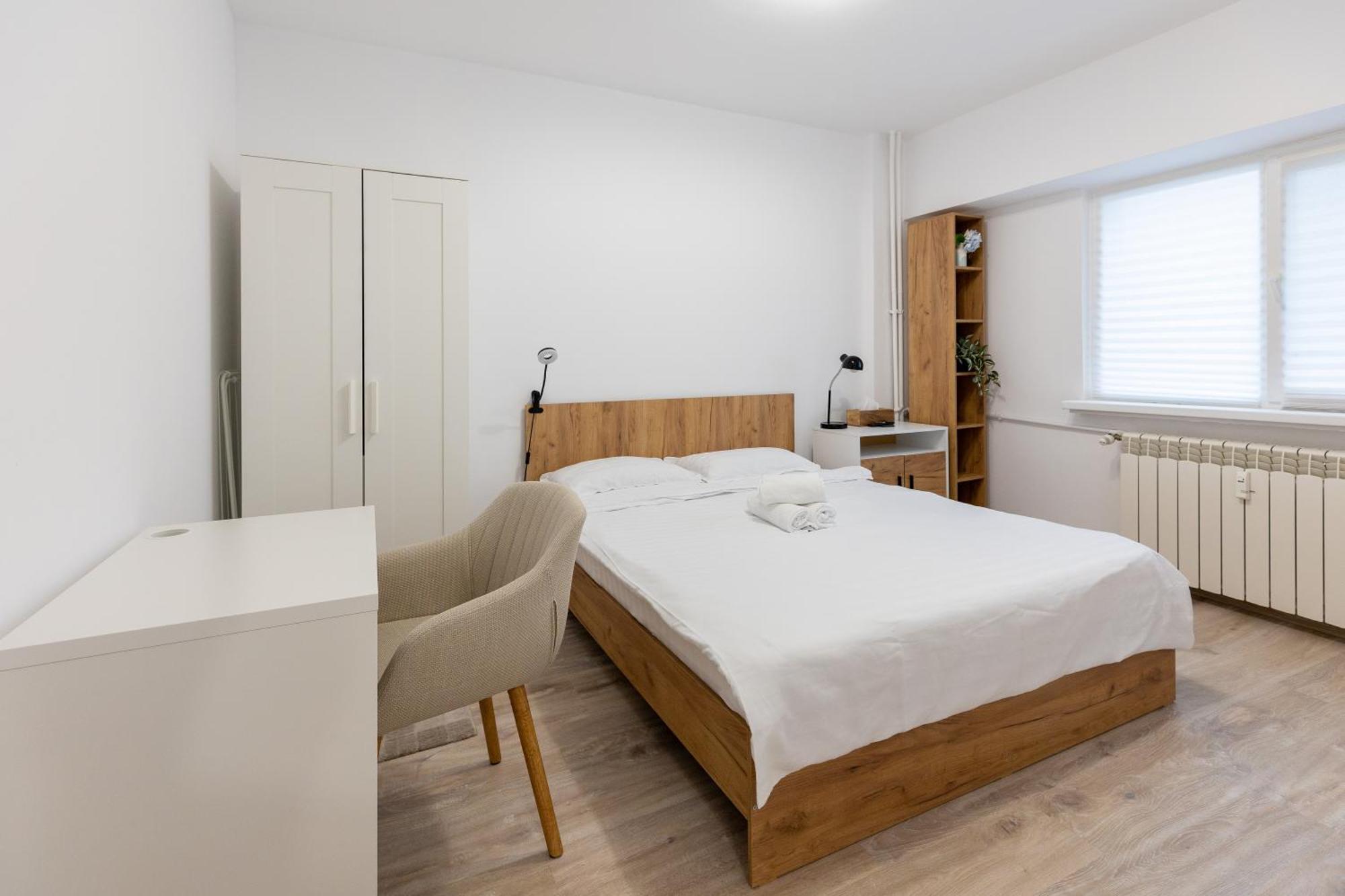Minerva Studio Craiova Apartman Kültér fotó